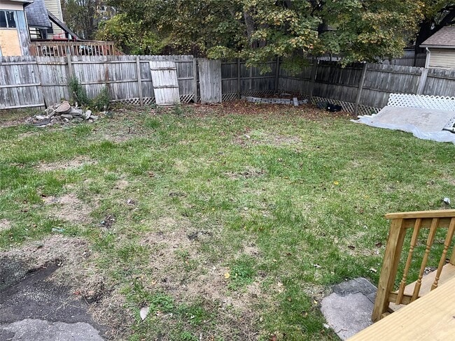 Building Photo - 50 Schubert St