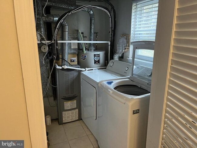 Building Photo - 16 Apel Ave