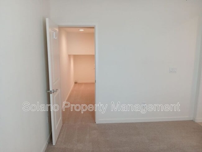 Building Photo - 1284 Warmth Ct
