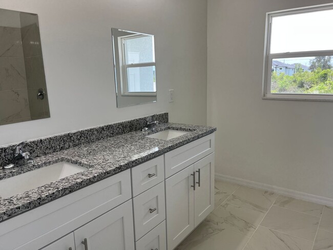 Building Photo - Brand New 3br Home-Ready for move in!