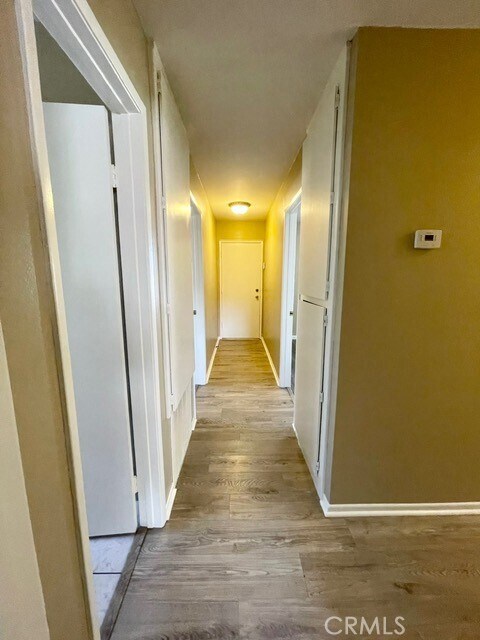 Building Photo - 825 Ardmore Ct