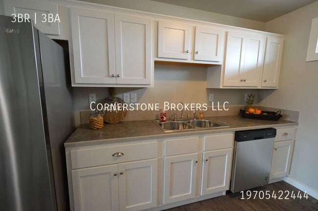 Building Photo - 204 Omnia-C