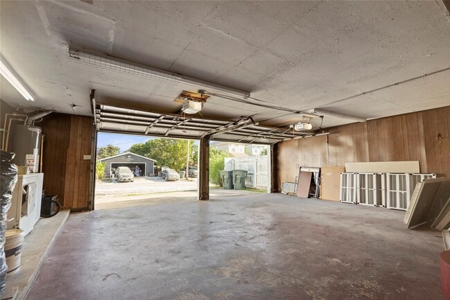 Building Photo - 2423 37th St
