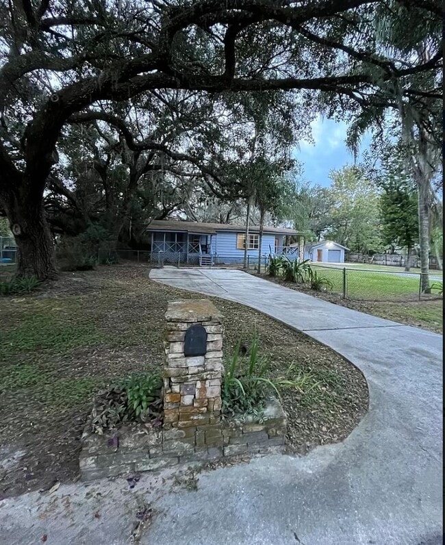 Building Photo - 15806 Trigonia St