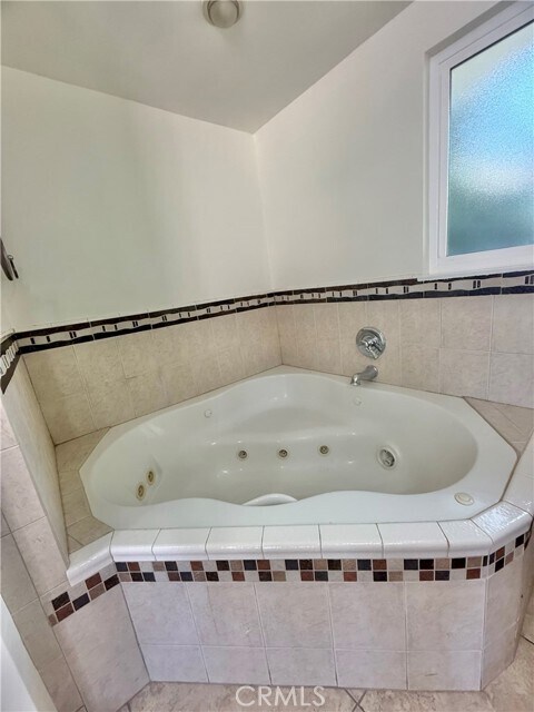 Building Photo - 61 E Orange Grove Ave