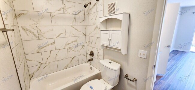 Building Photo - 4402 Tophill Ln