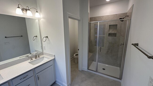 Building Photo - 507 Richland Crst Ln