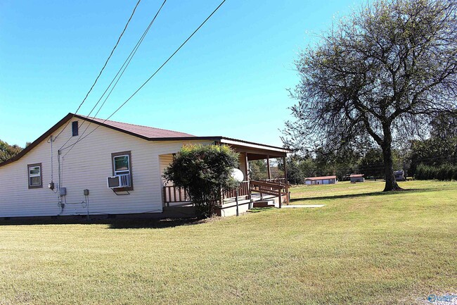 Building Photo - 152 Clutts Rd