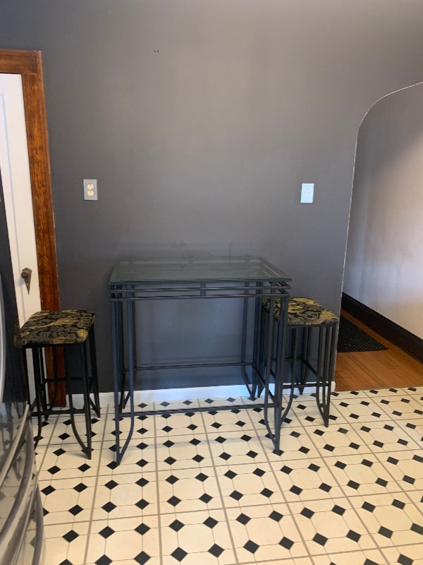 Building Photo - 5538 Walsh St