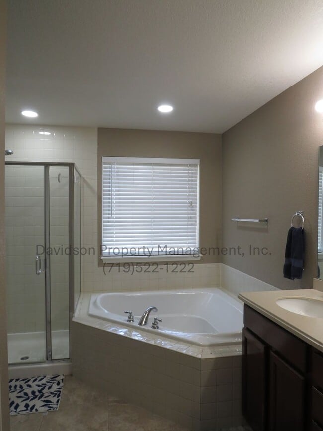 Building Photo - Gorgeous 4 Bedroom House in Banning Lewis