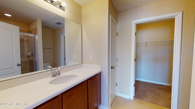 Building Photo - 15858 Lexington Park Blvd