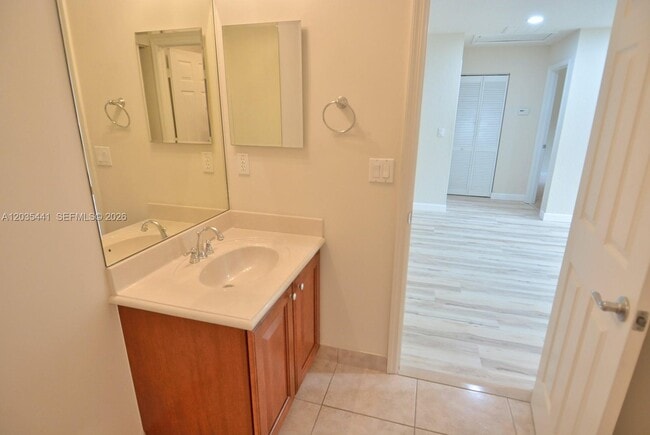 Building Photo - 4648 56th Ln