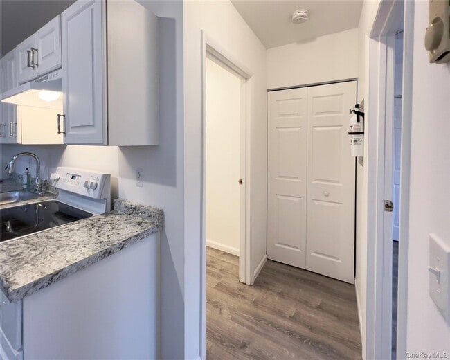 Building Photo - 330 Horsepound Rd