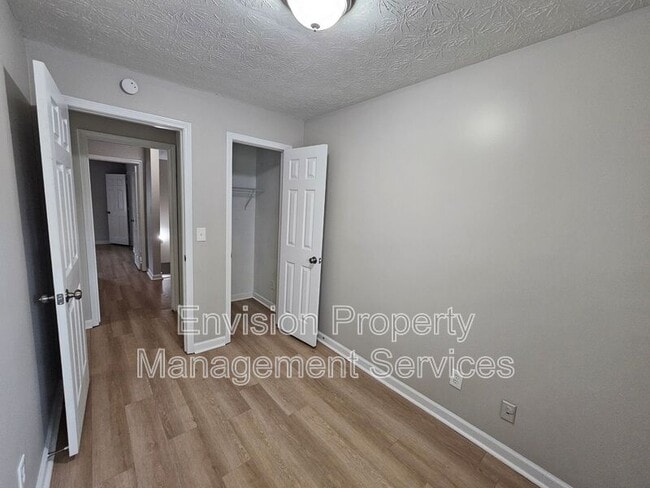 Building Photo - 2638 Fieldstone View Ln SE