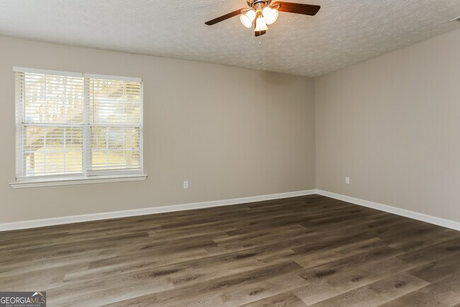 Building Photo - 1275 Avery Dr