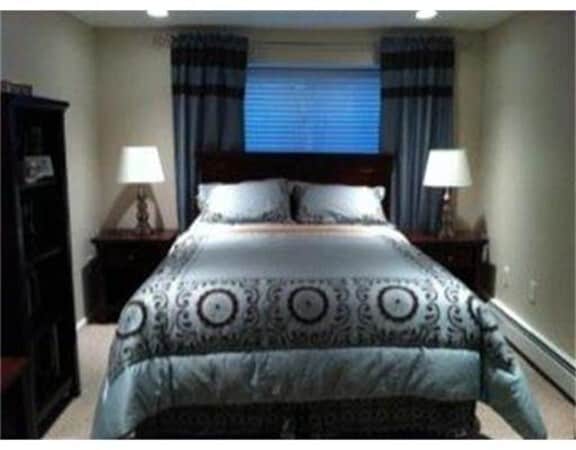 Building Photo - 188 W 7th St