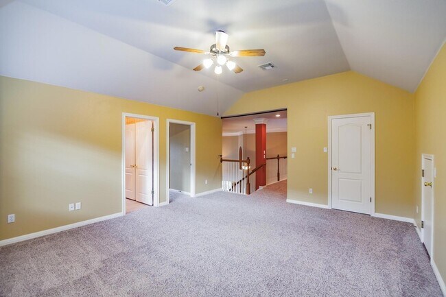 Building Photo - 2412 Arbor Dr