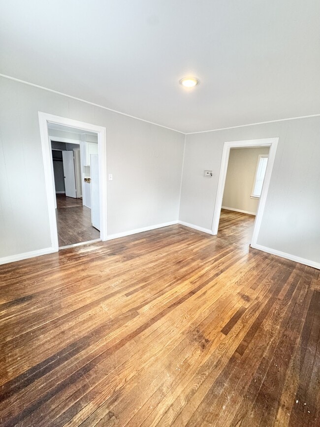 Building Photo - 2629 E Victory Ct