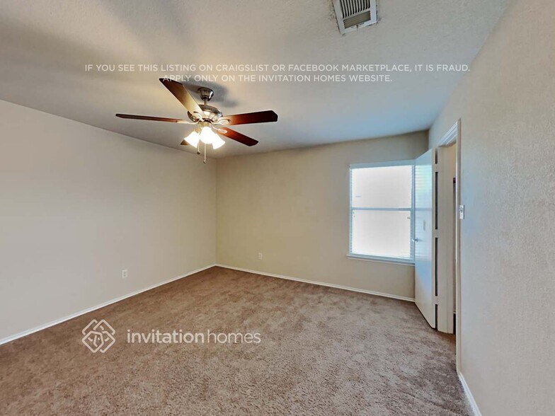 Building Photo - 10404 Hideaway Trail