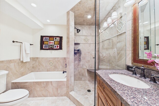 Building Photo - 593 Meadowood Dr