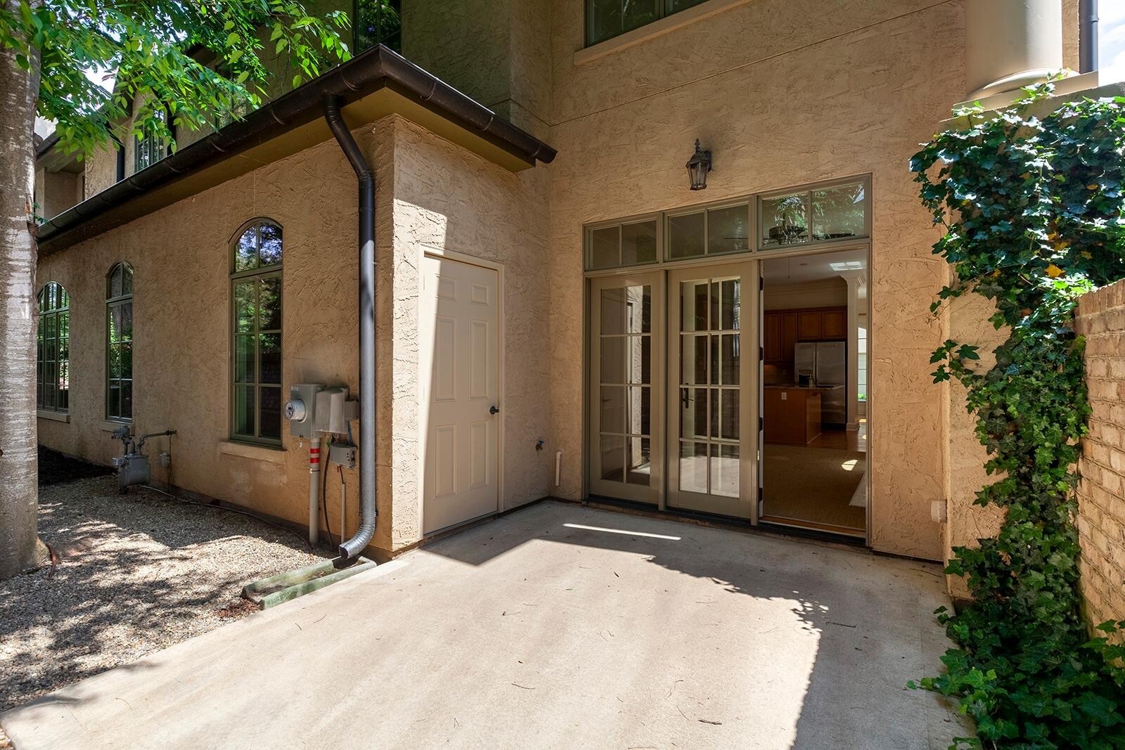 Building Photo - 8819 Provence Village Lane