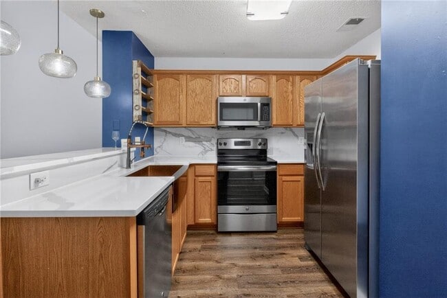 Building Photo - 304 Fox Overlook