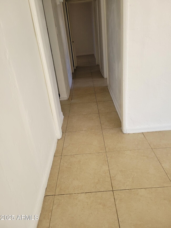 Building Photo - 2138 E Turney Ave