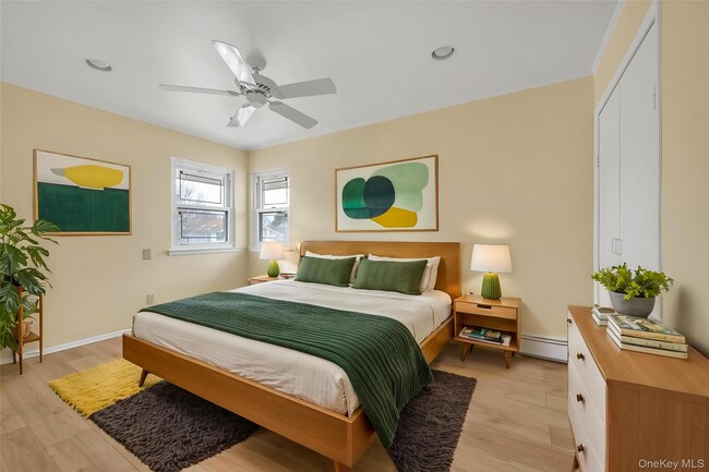 Building Photo - 16 Middle Ln