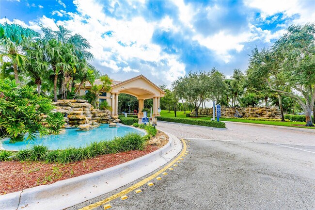 Building Photo - 17030 NW 19th Ct