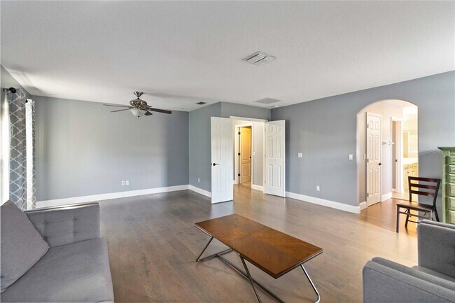 Building Photo - 9797 Portofino Dr