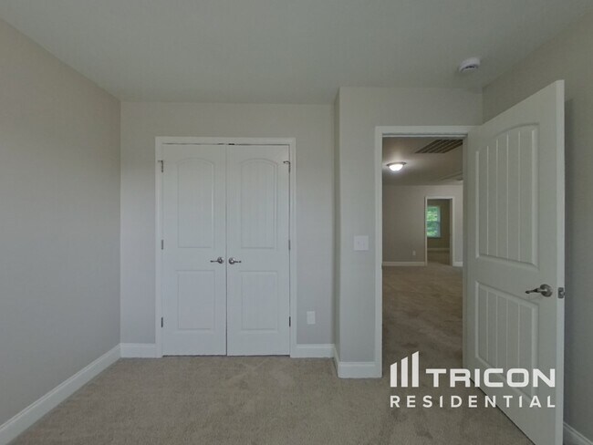 Building Photo - 1814 Woods Ln