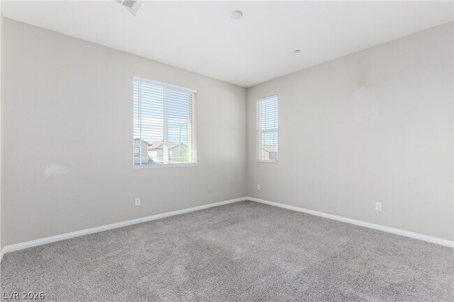 Building Photo - 204 Rondeau Ave
