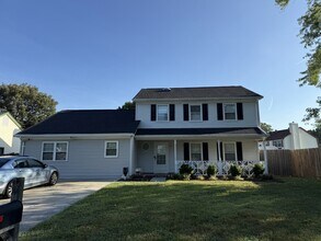Building Photo - 749 Terrace Dr