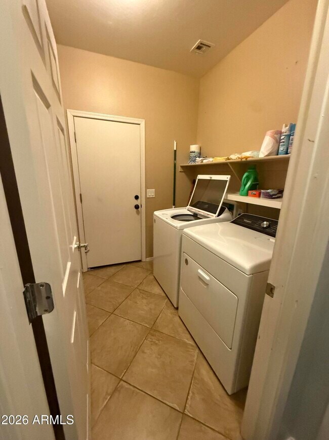 Building Photo - 15473 W Tasha Cir