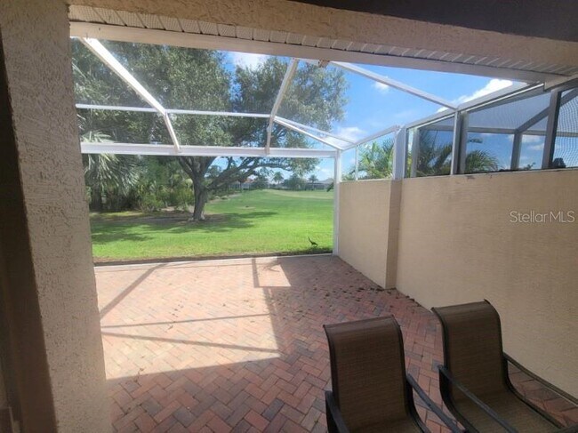 Building Photo - 4665 Whispering Oaks Dr