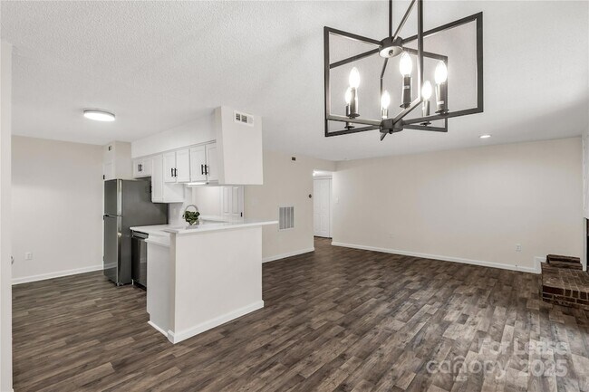 Building Photo - 7205 Winery Ln