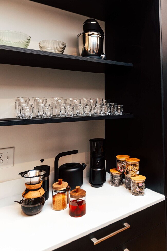 Building Photo - 1911 3rd Ave N