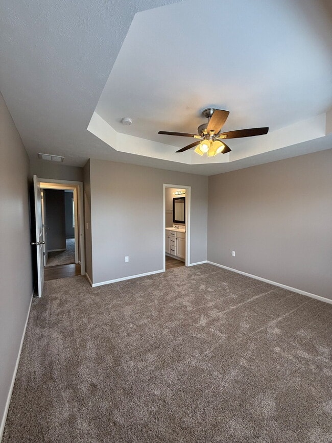 Building Photo - 4BR Basement Home