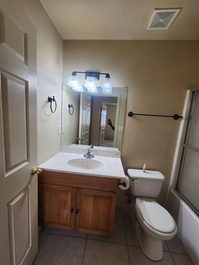 Building Photo - Great Home Close to Downtown **$150 off 1st Month Rent Move In Special**