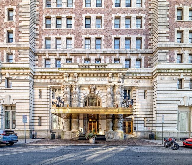 Building Photo - 1 E Chase St