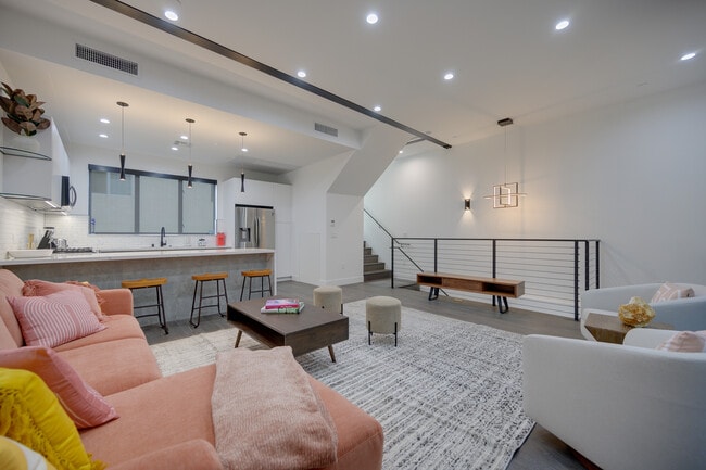 Building Photo - 4422 Riley Dr