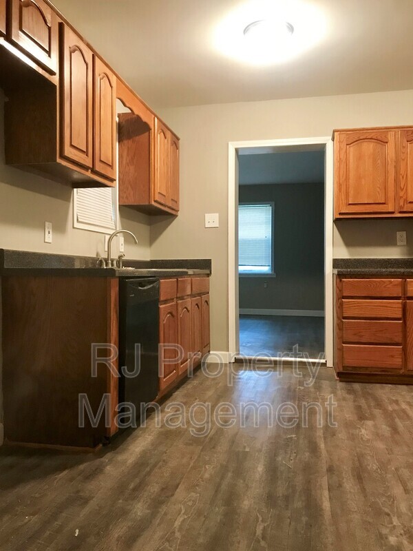 Building Photo - 3522 Madewell St