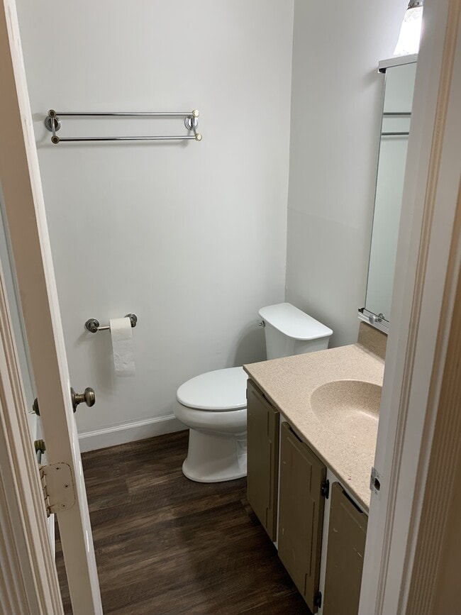 Building Photo - 135 Old Forge Dr