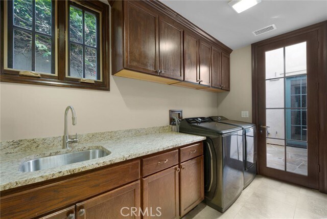 Building Photo - 22 Fox Hole Rd