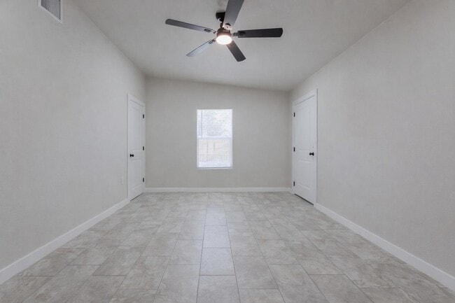 Building Photo - 306 Westmoreland Dr