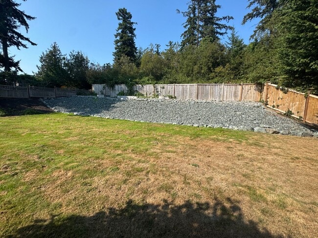 Building Photo - 3 Bed, 2 Bath in Anacortes WATER VIEW