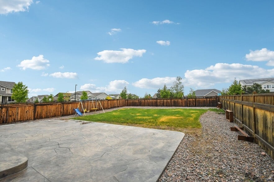 Building Photo - 8910 Azalea Ct