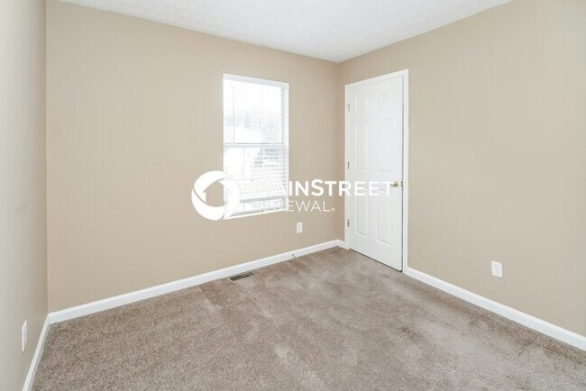 Building Photo - 3 Bedroom Pet-Friendly Home in Decatur, GA with Main Street Renewal