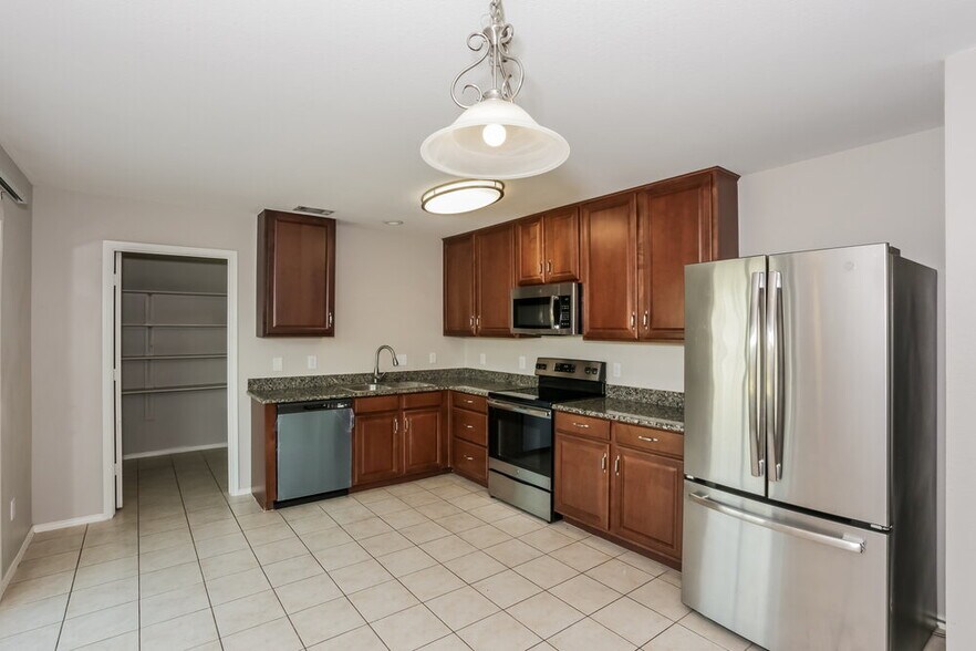 Building Photo - 1627 Dream Catcher Way