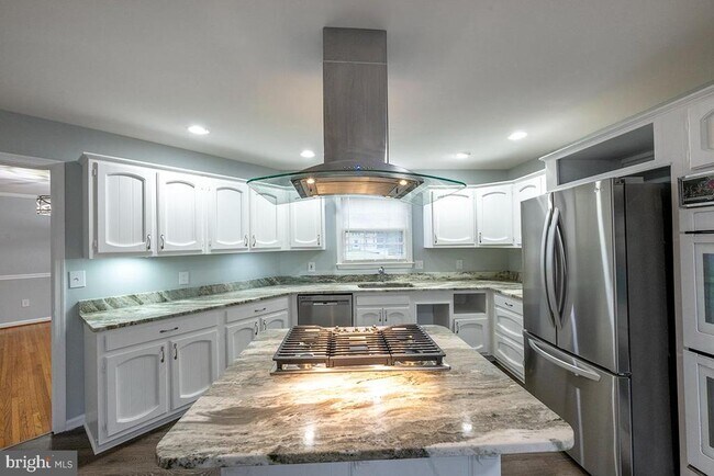 Building Photo - 5035 Timberwood Trail